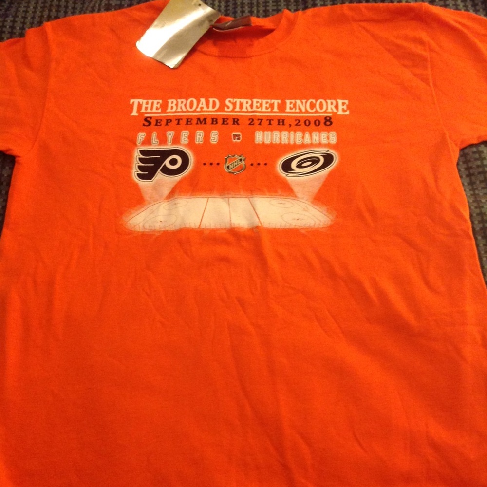 2008 Flyers Large (cut small) T -Shirt